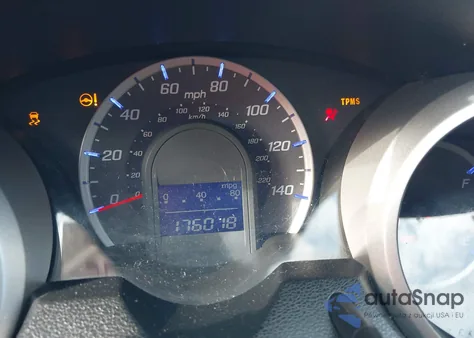 2011 Honda Fit Sport z USA, uszkodzony, nr VIN JHMGE8H57BC024844